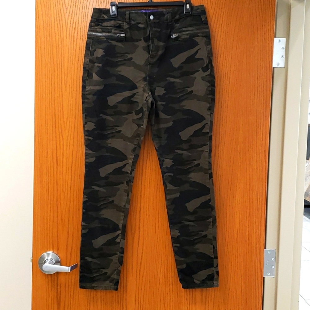 Camouflage skinny jeans